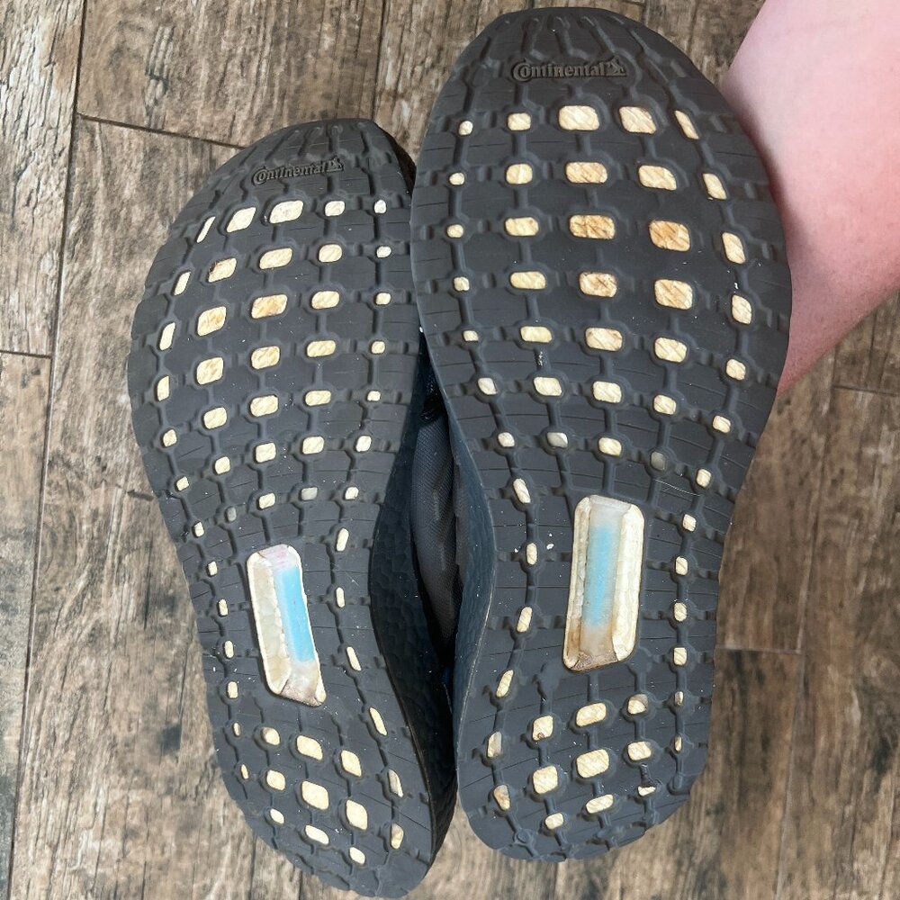 Men's Adidas x Star Wars Ultra Boost 19 Star Wars Millennium Falcon - Picture 8 of 9